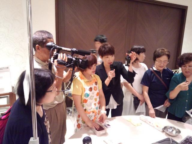★。★住みます芸人さんの米粉実演は・・・美蔵