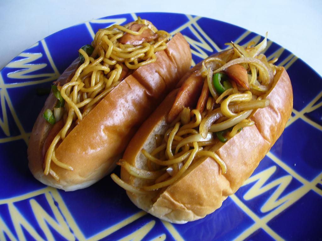 ランチは「焼きそばパン」