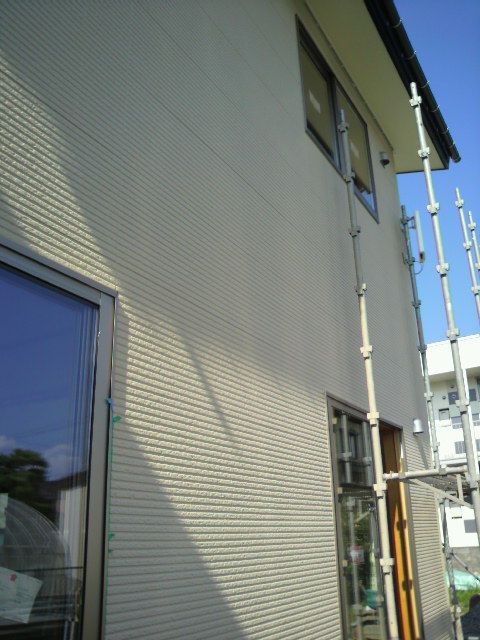【壁つなぎがあるもので・・。】