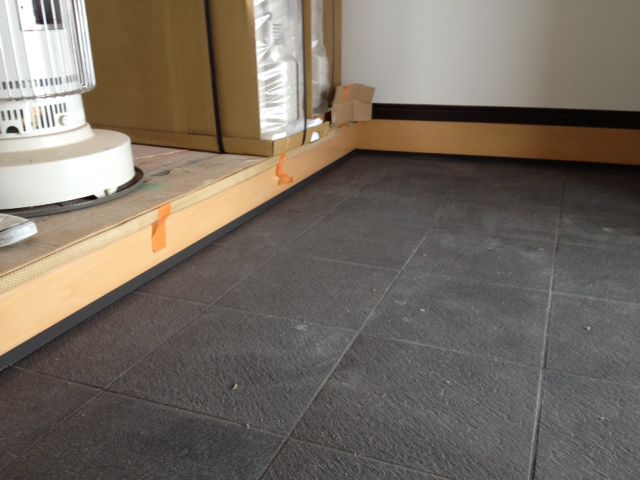 【タイル屋さんに　いいね！頂きました。】