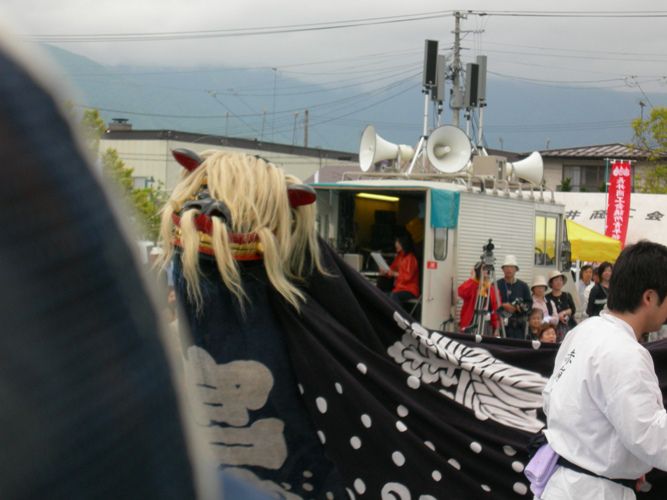總宮神社の獅子舞渡御