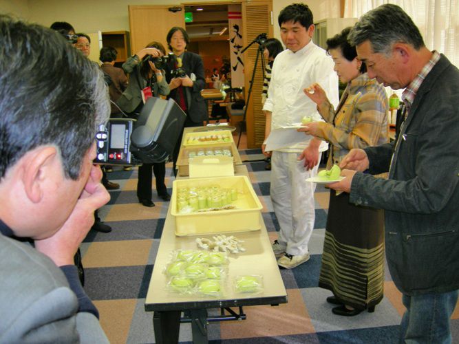 「馬のかみしめ」試食会