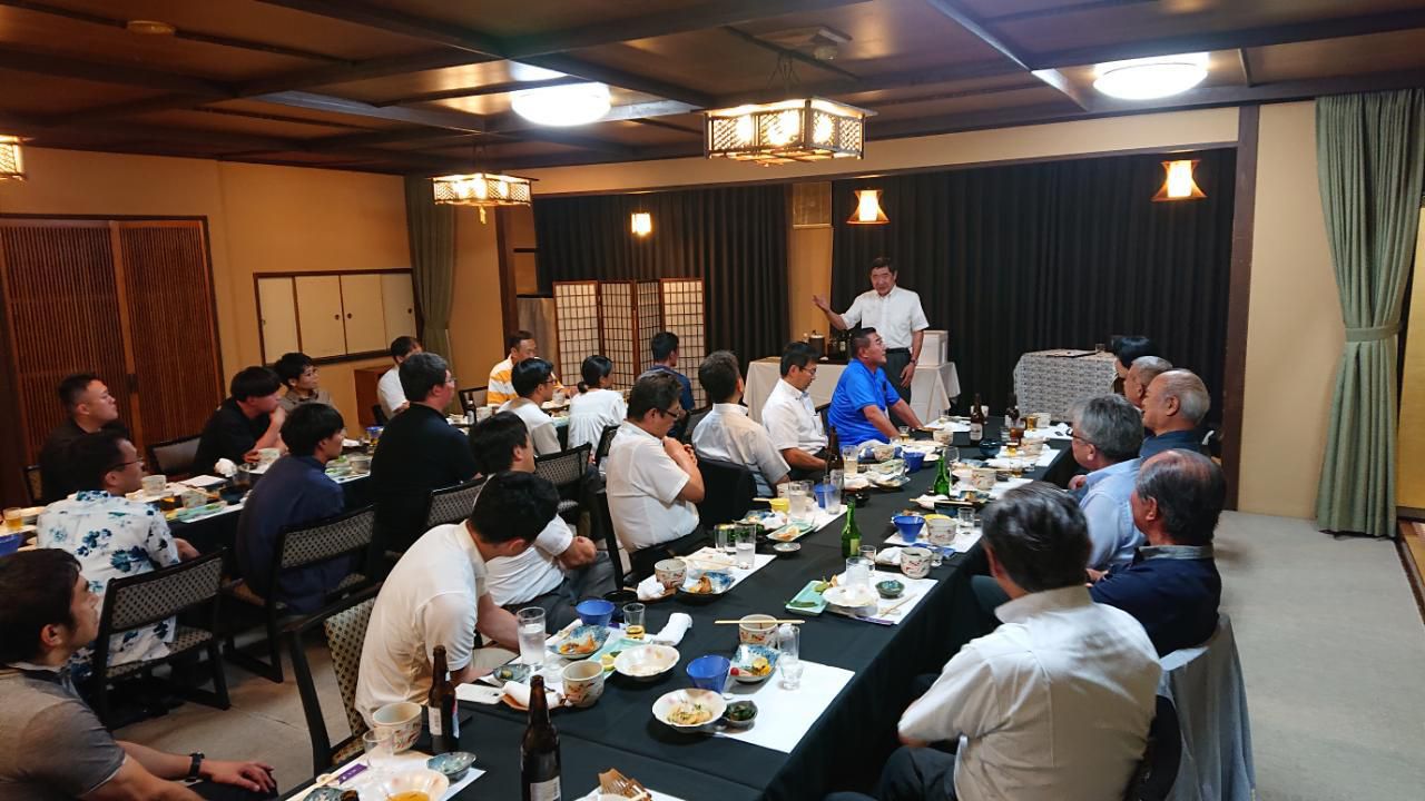 総会、懇親会の様子