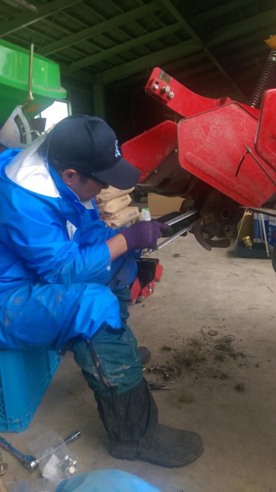 中耕機整備と小麦