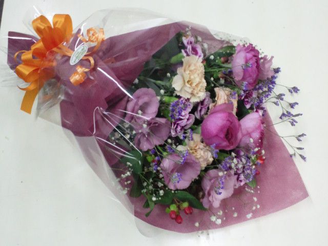 秋の香りいっぱいの花贈り