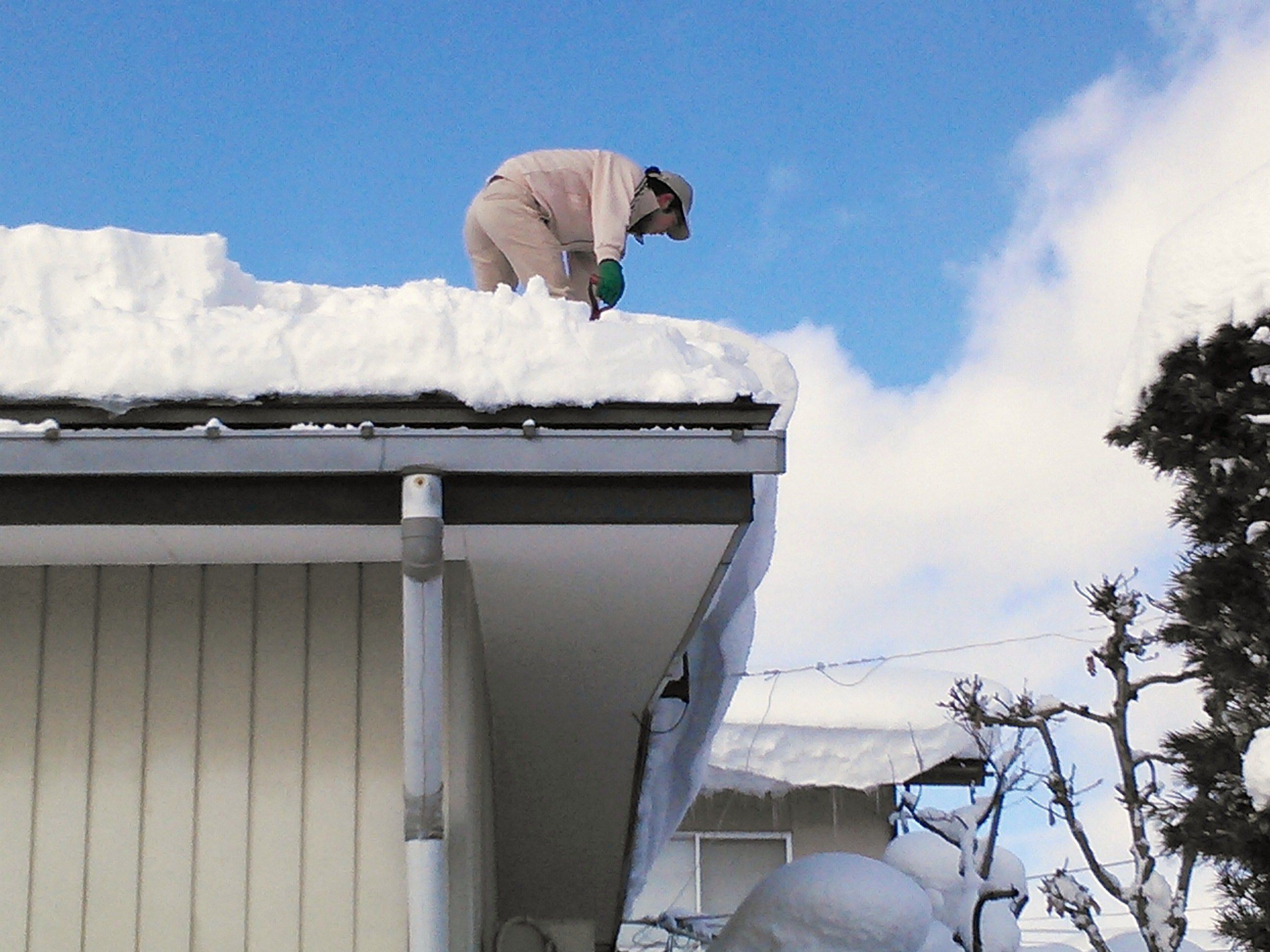雪下ろし