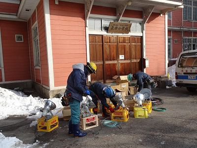 長井小学校ライトアップ準備【ながい雪灯り回廊まつり】