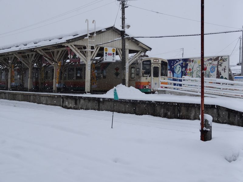 【'14 積雪情報】 長井駅(12月22日)