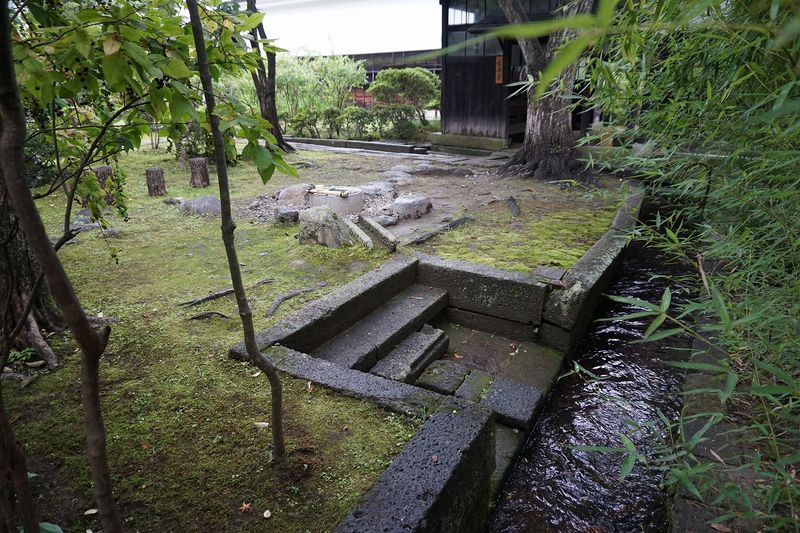 秋のやませ蔵美術館