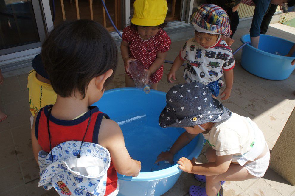 大きなタライに・・・・
