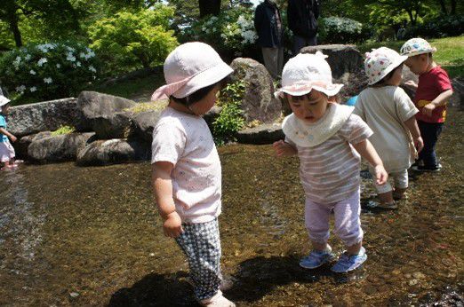 つつじ公園にお散歩♬（あひる組）NO.２