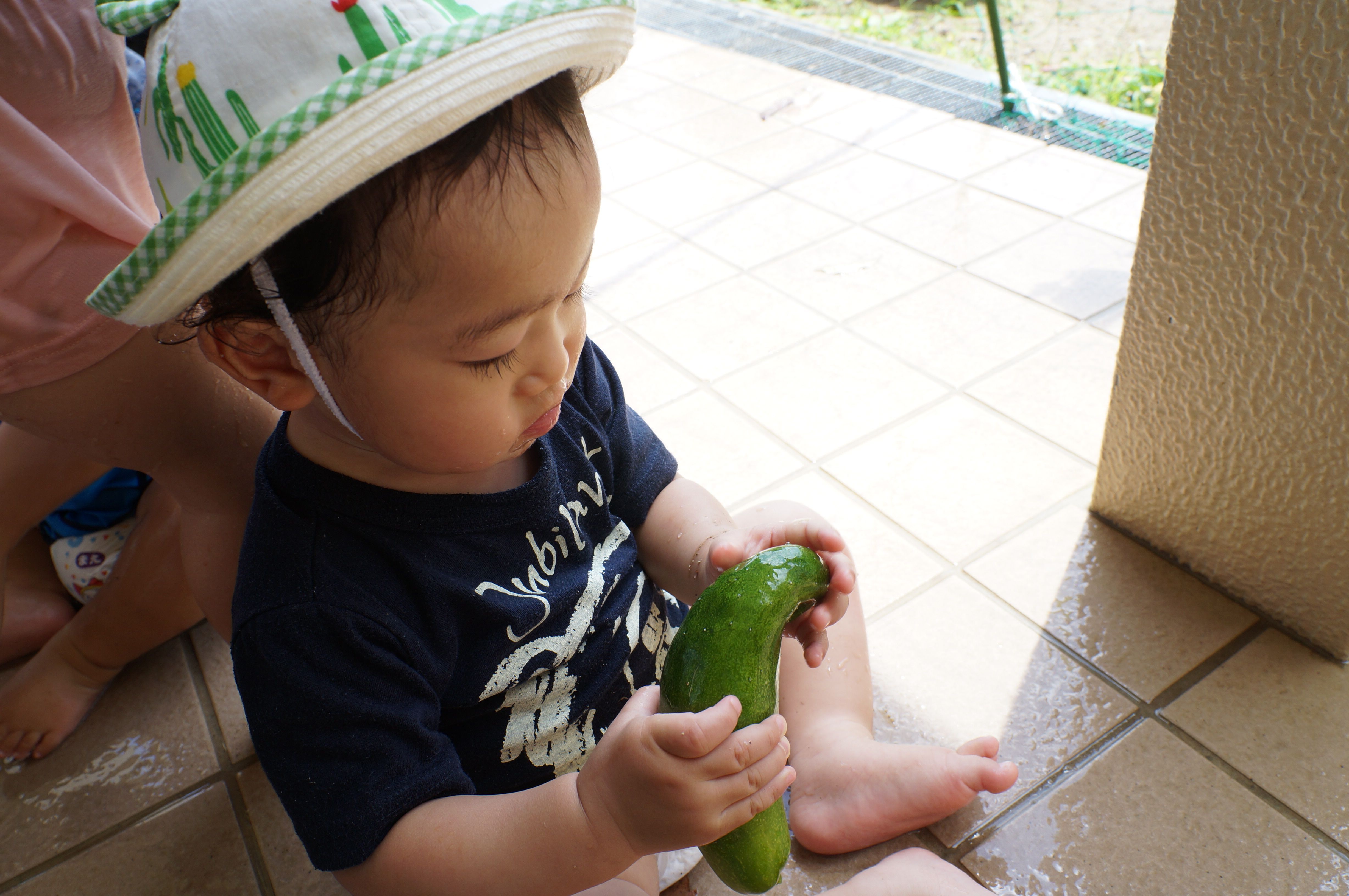 野菜に触ってみたよ！～ひよこ組～