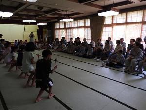 ふれあいサロン　～学童クラブとの交流会～