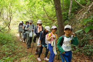 カメラで楽しむ熊野山トレッキングを開催しました