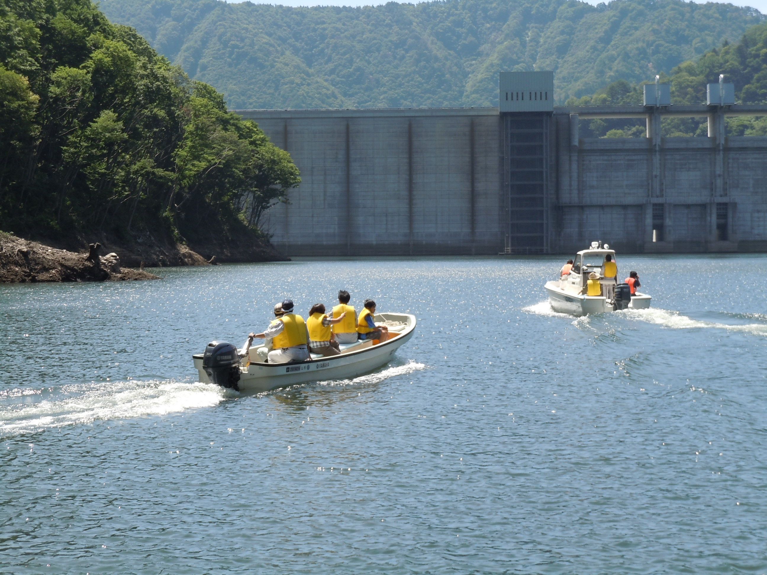 長井ダム特別見学会、ダム湖面巡視体験が開催されます