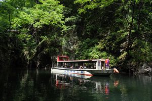 秋の遊覧船運航決定！三淵渓谷参拝　ながい百秋湖遊覧船
