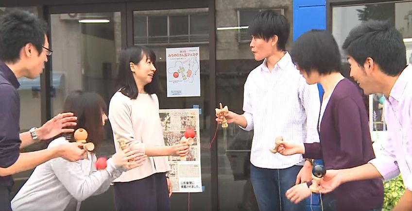 運命の赤い玉（2015年度長井市CM） 