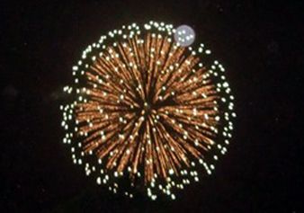 【成人式記念花火打ち上げます！】