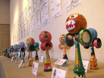 【けん玉ペインティング入賞作品展示～ギャラリー停車場】