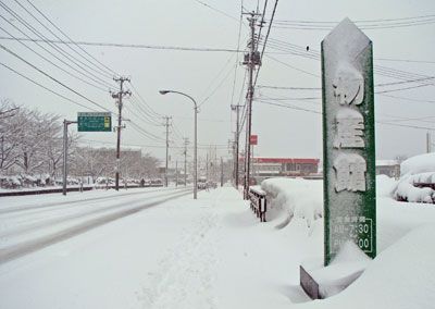 【雪の降るまち】