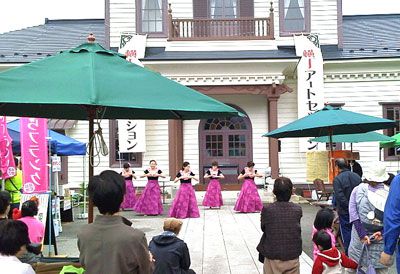 【アートで交流！横丁アートセッションが開催されました】