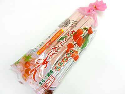 【食べるのが楽しい！さくらんぼ麺♪】