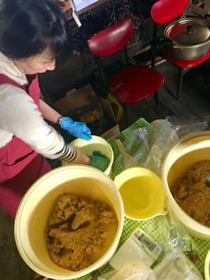 【本格醸造元で味噌作り体験】