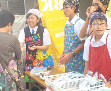 【北中・南中の2年生が東京で販売体験にチャレンジ】
