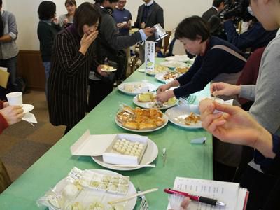 【馬のかみしめ新作スイーツ発表会】