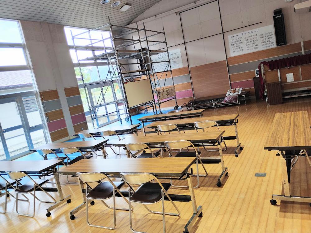 ブラインド工事開始