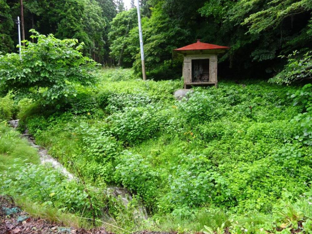 元中山　花窪地蔵堂