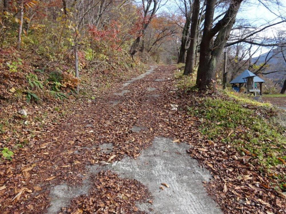 岩部山