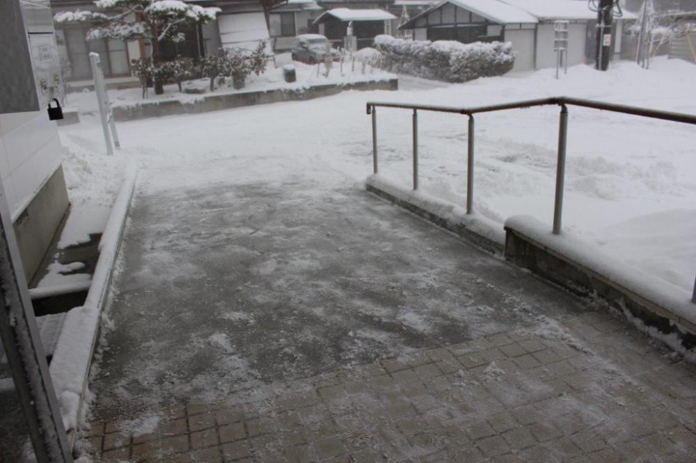 しんしんと・・・・