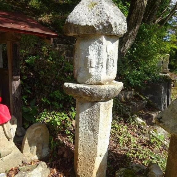 六地蔵塔