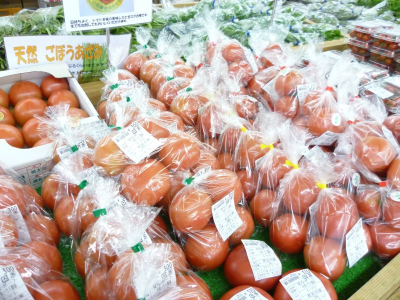 『トマト』入荷中♪