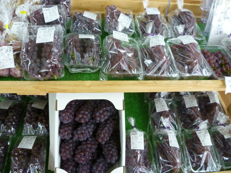 『デラウェア』入荷中ですヽ(^o^)丿