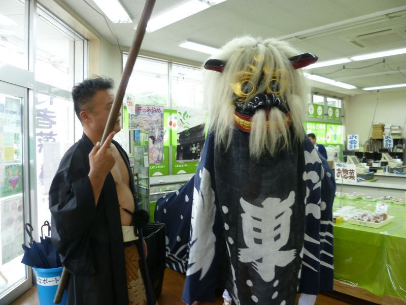 お獅子さまが来ました‼