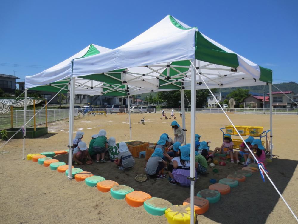 園庭あそびを楽しんでいます