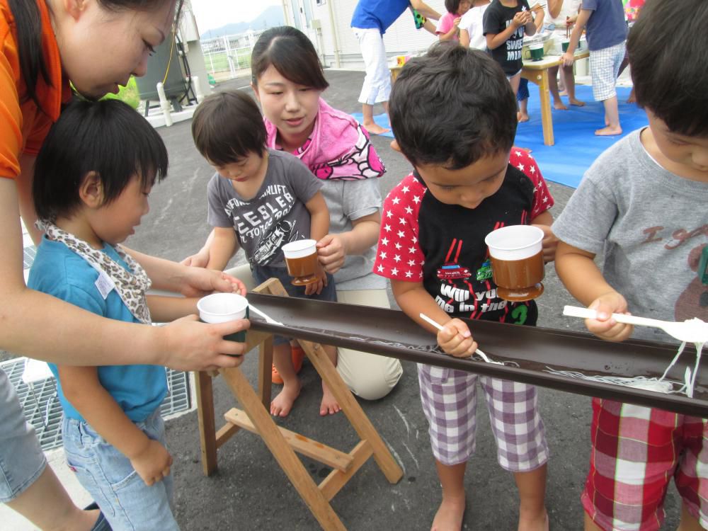 流しそうめん