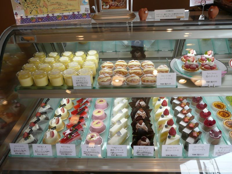 おいしさとこだわりのケーキ　㈱萬菊屋