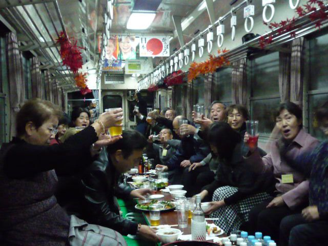 ビール列車で部会交流を