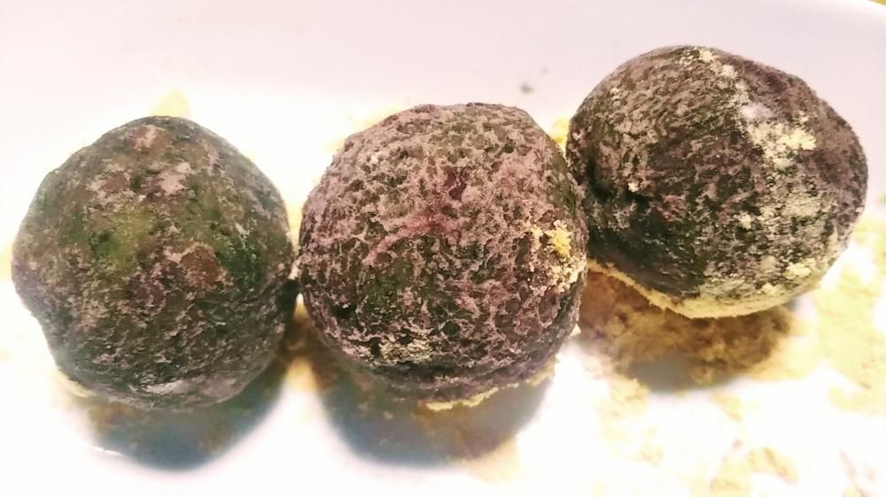 今日のおやつは～よもぎ餅を作ってみました