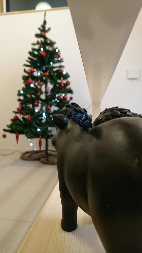 幸せを運ブタ　★　クリスマスツリー