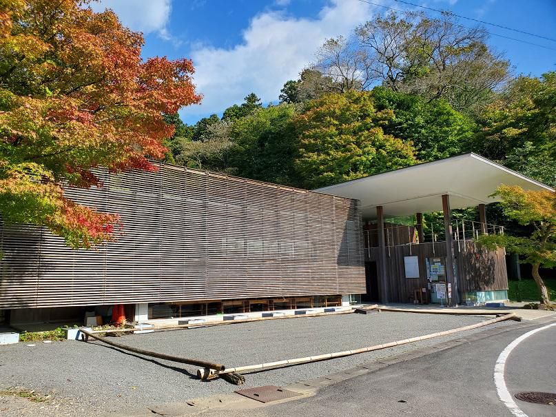 たてもの備忘録・森舞台