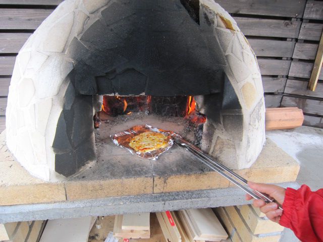 いい感じの焼け具合でしょう！チーズがう、う、うまい！！