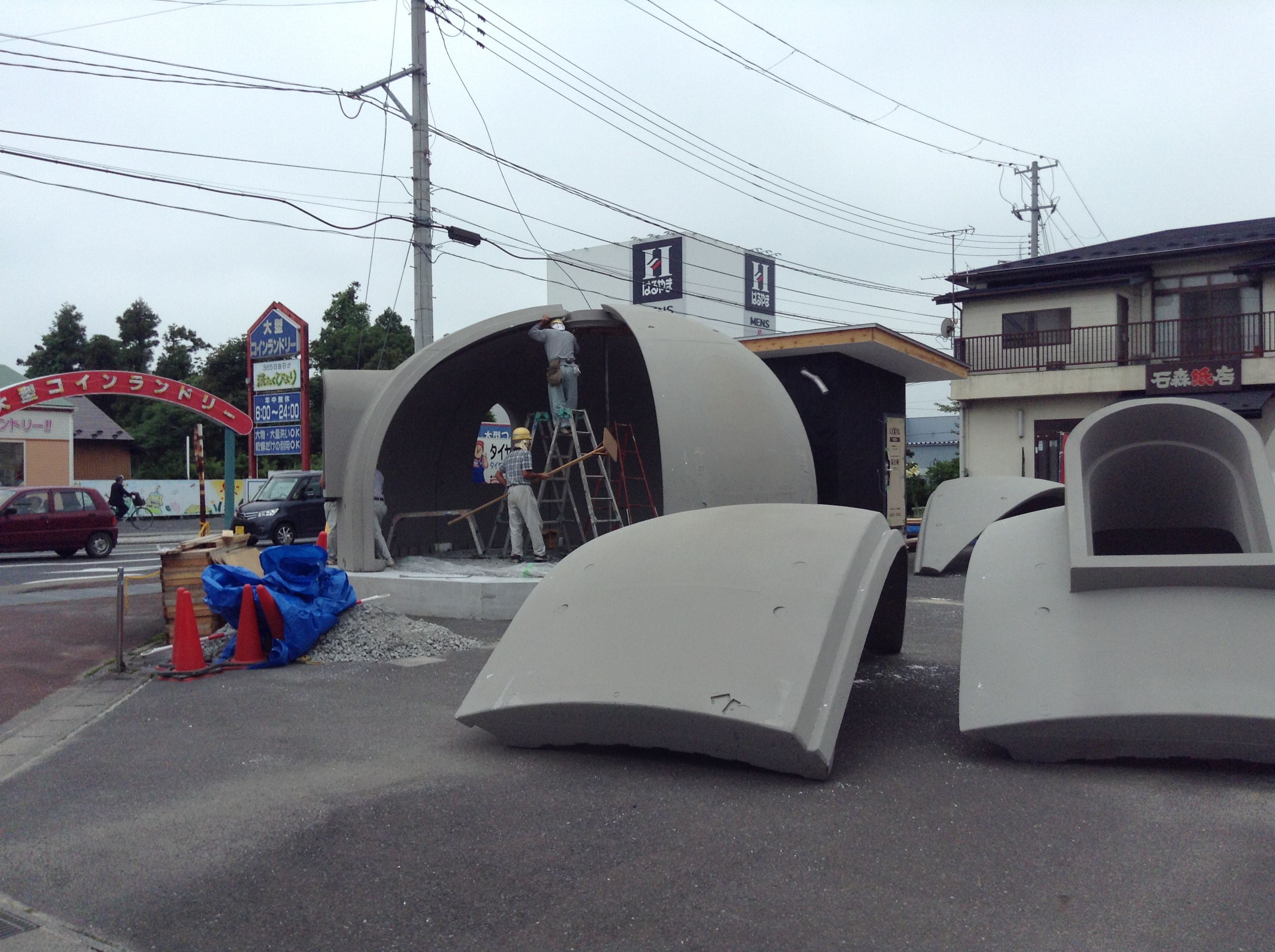 ドームハウスで美容室を建てています。