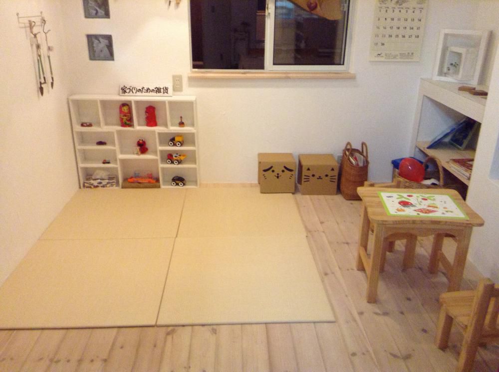 打ち合わせ中はお子さんは隣のキッズルームで。