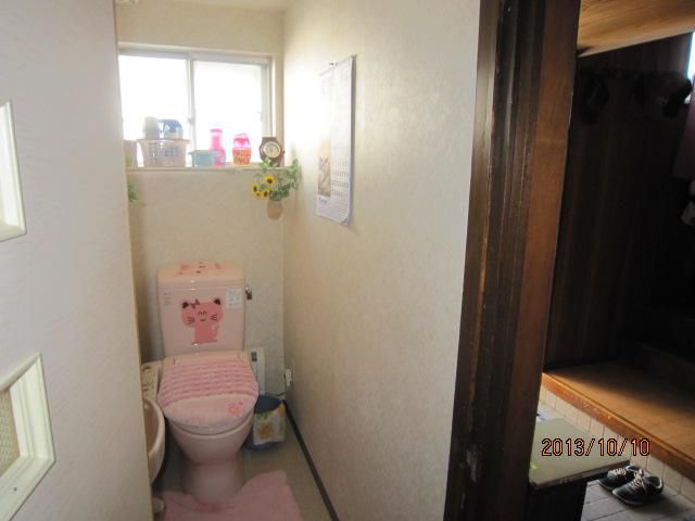 トイレ手すり取付工事ビフォー・アフター