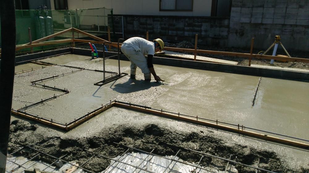 店舗兼住宅　基礎土間コン完了！天気ばっちり、仕上がり良し！