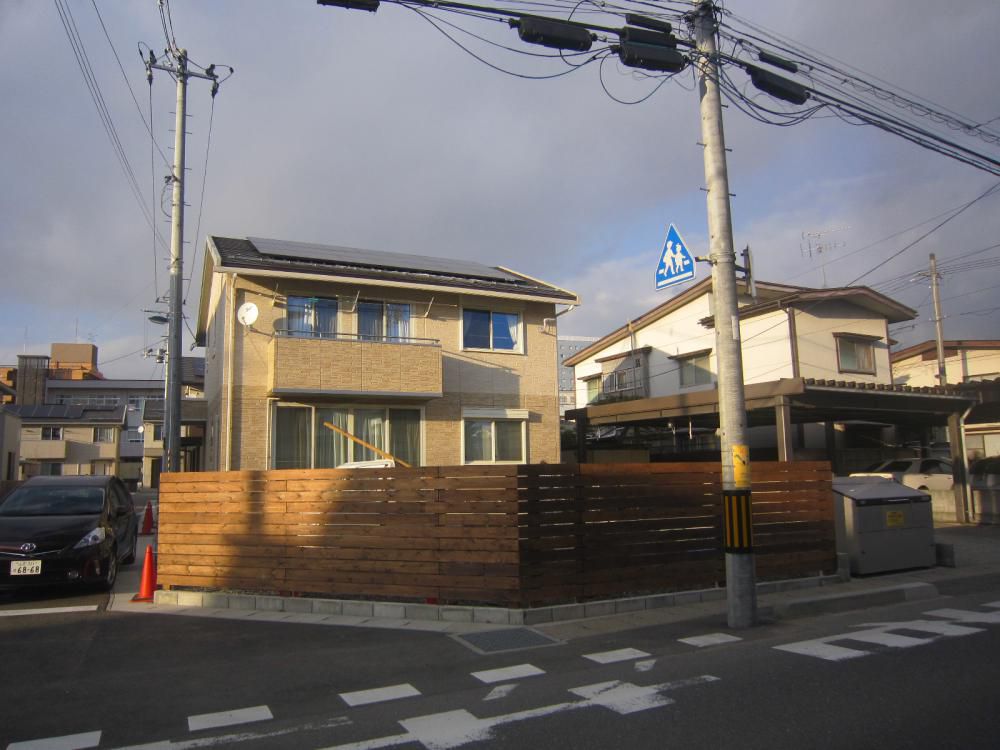 囲いができたって？　へ～
